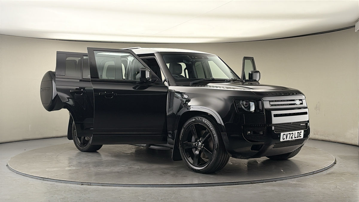 More views of Land Rover Defender 110