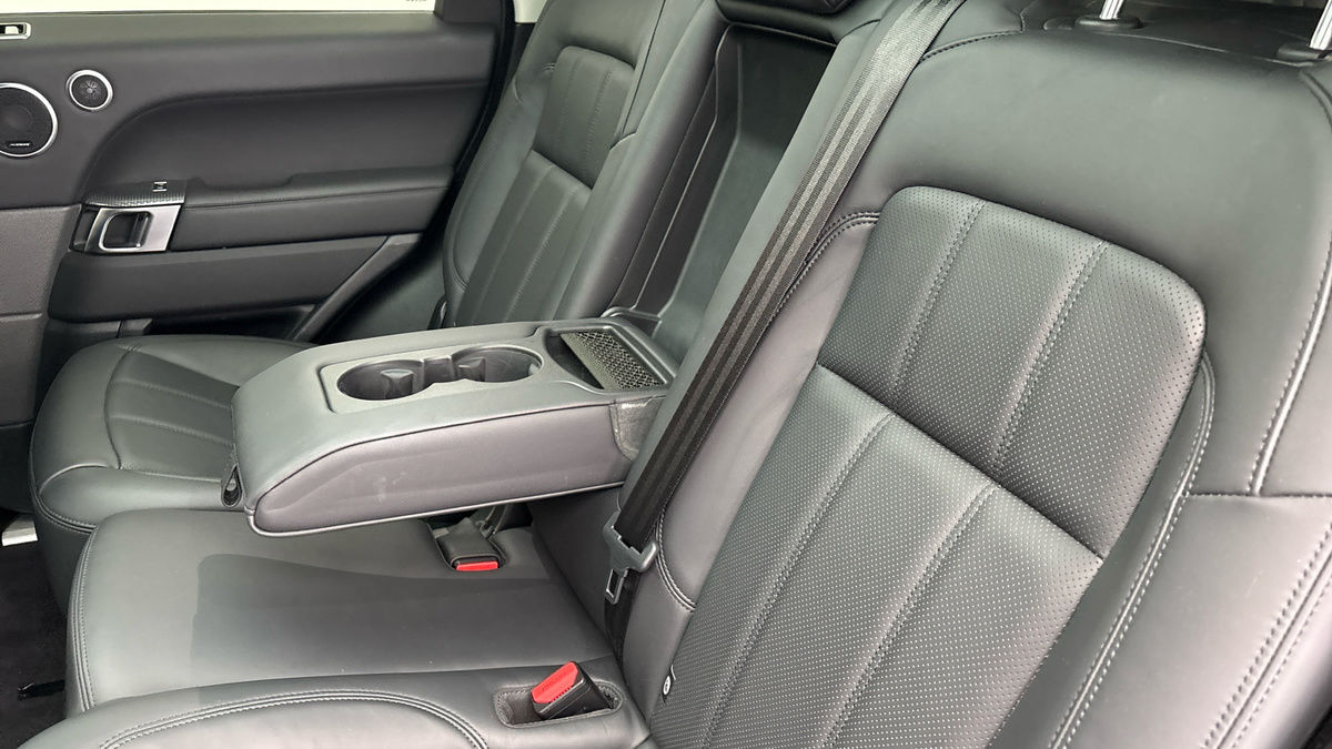 Land Rover Range Rover Sport Image 9