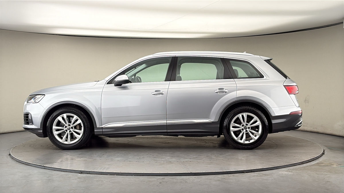 Audi Q7 Image 15