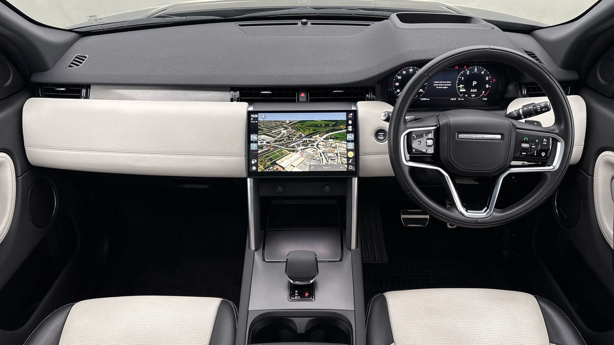 Land Rover Discovery Sport Image 12