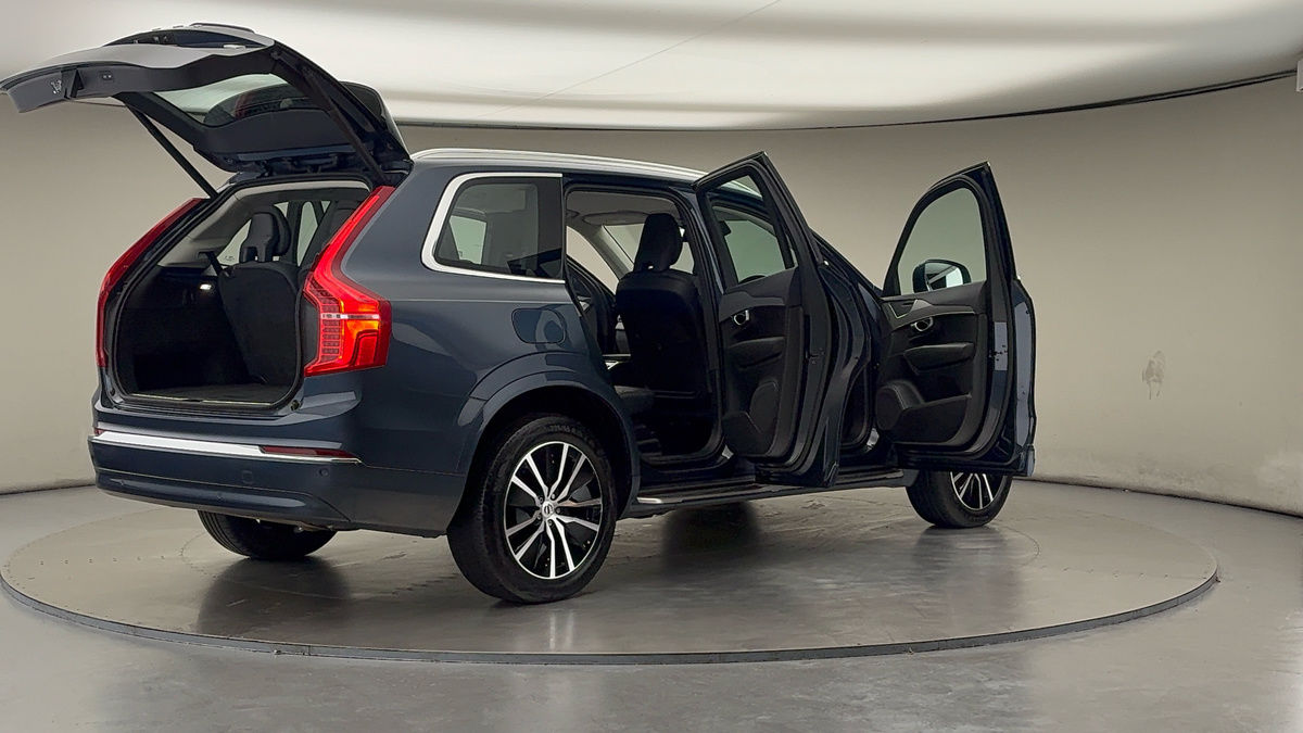 More views of Volvo XC90