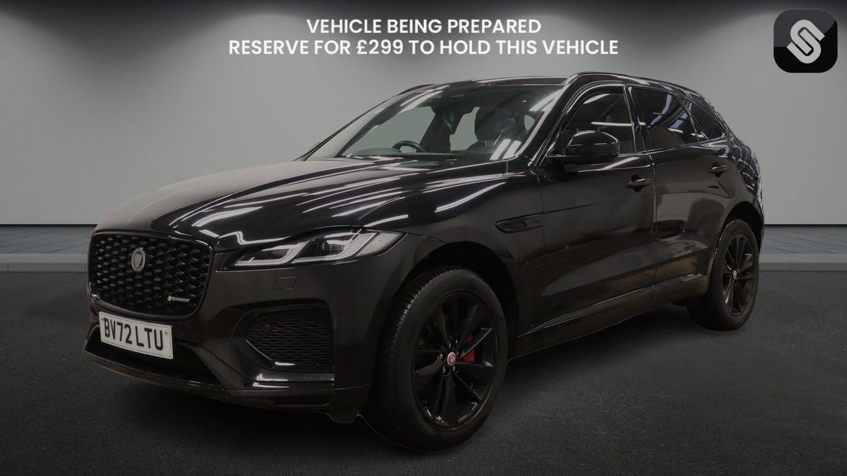 Jaguar F-PACE Image 2