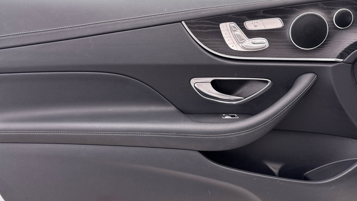 Mercedes-Benz E Class Image 19