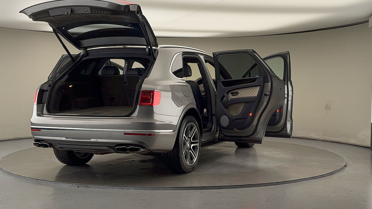 More views of Bentley Bentayga