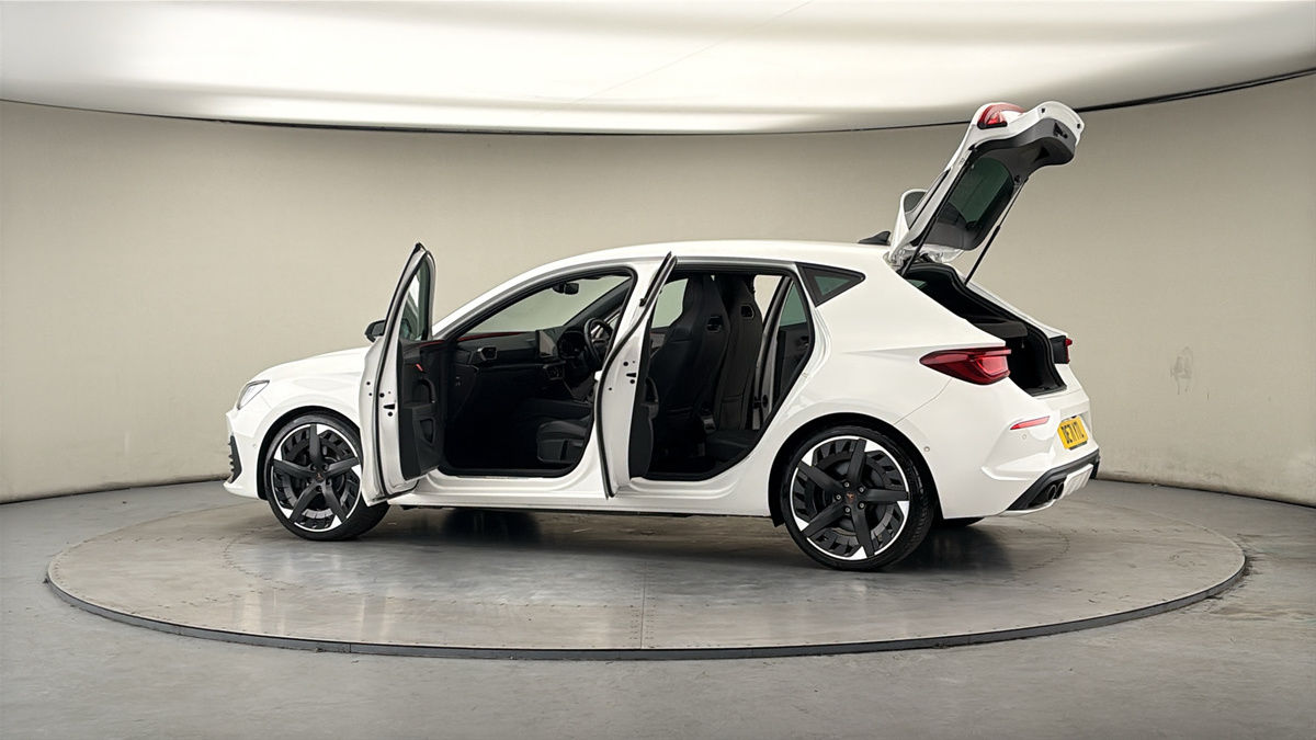 More views of CUPRA Leon