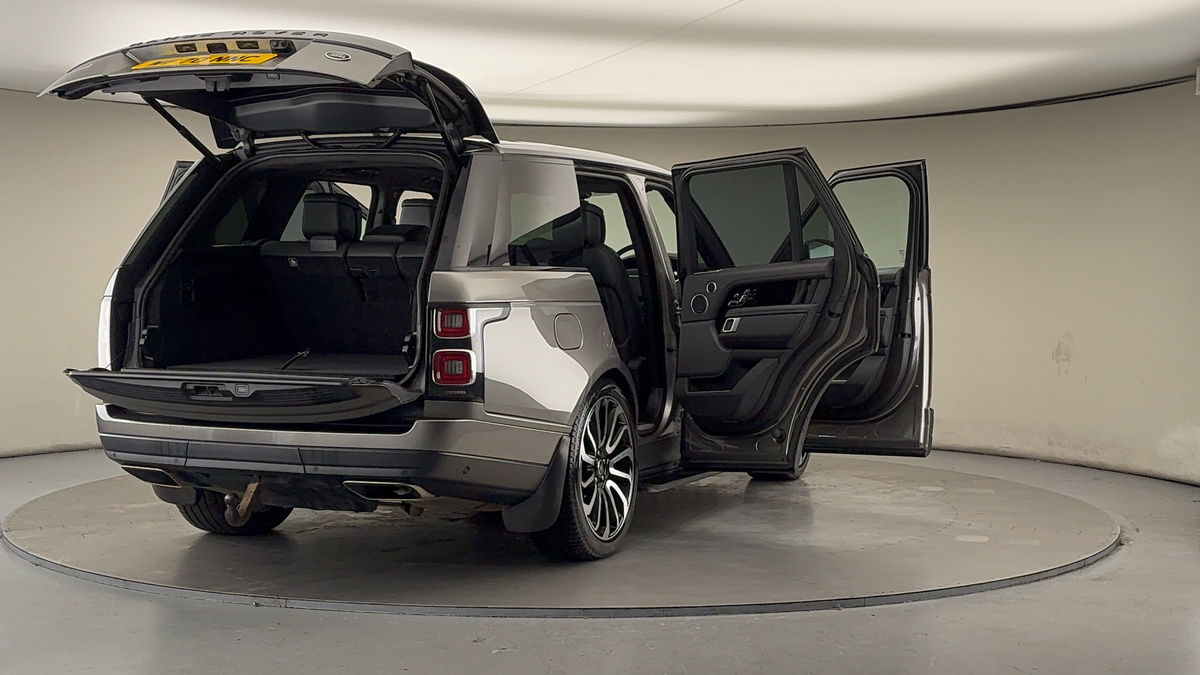 More views of Land Rover Range Rover