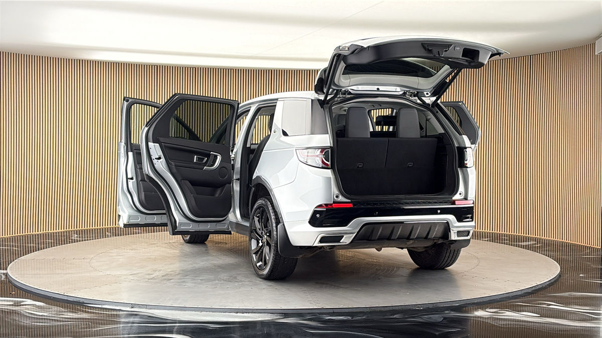 More views of Land Rover Discovery Sport