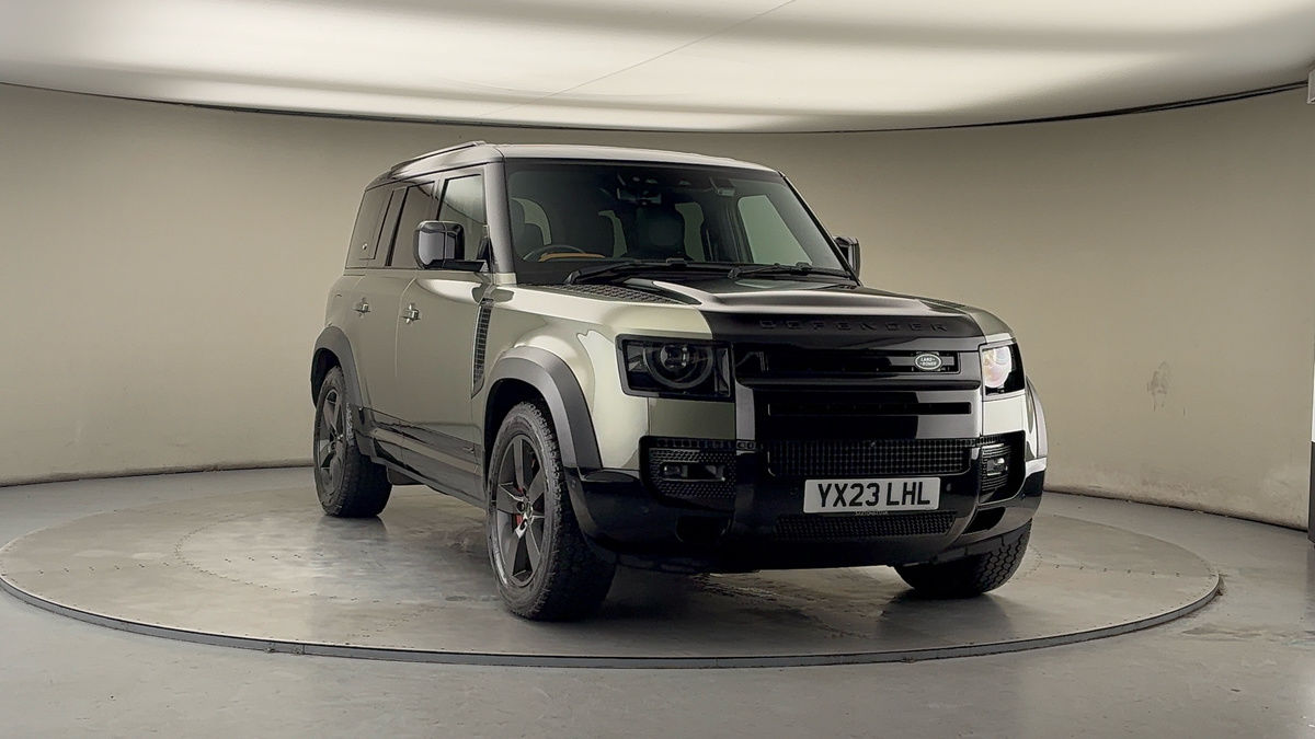 More views of Land Rover Defender 110