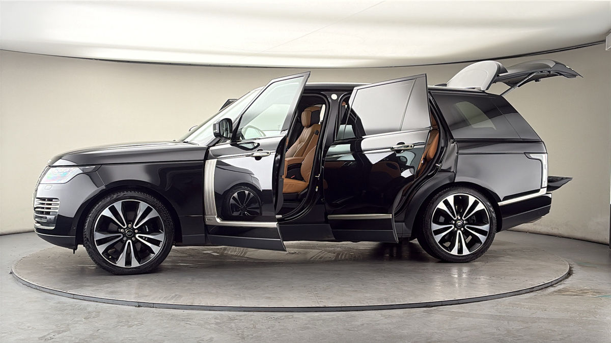 More views of Land Rover Range Rover