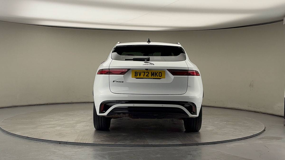 Jaguar F-PACE Image 4