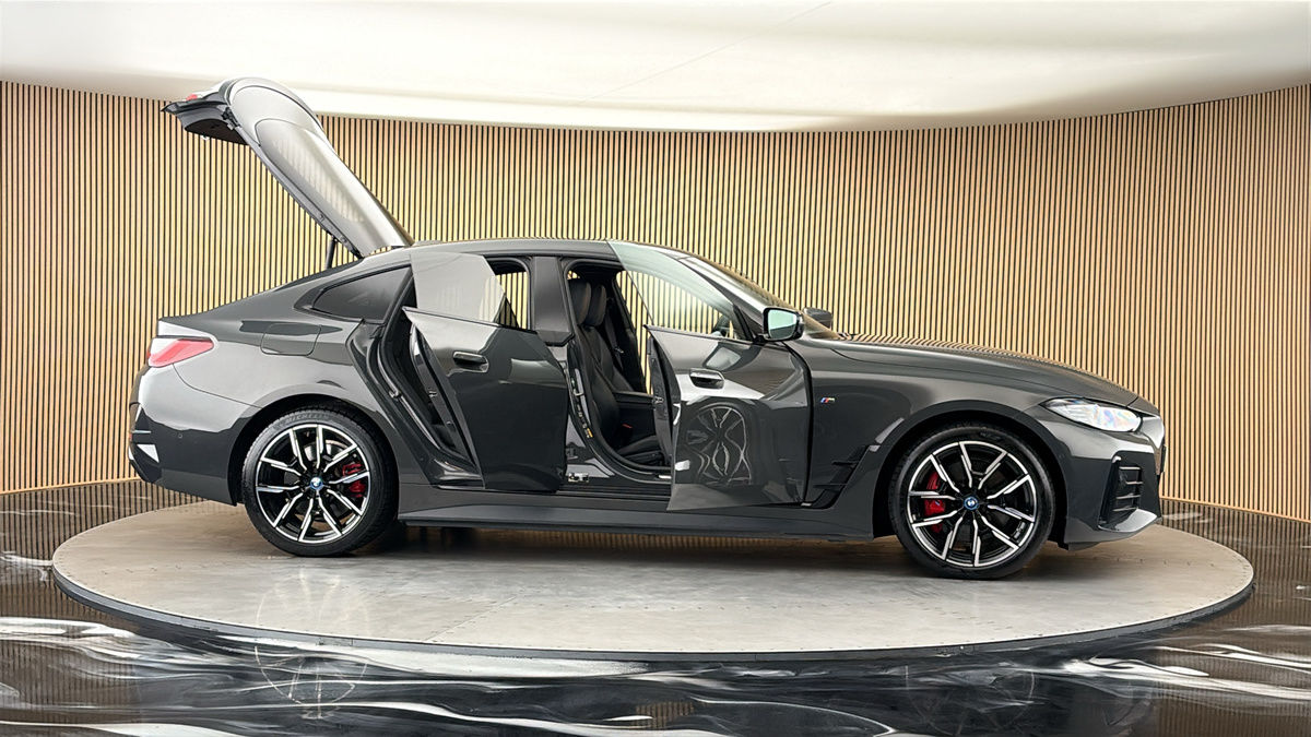 More views of BMW i4