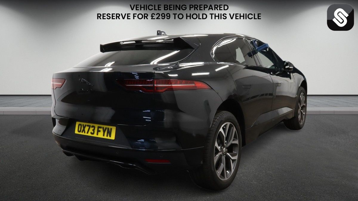 Jaguar I-PACE Image 4
