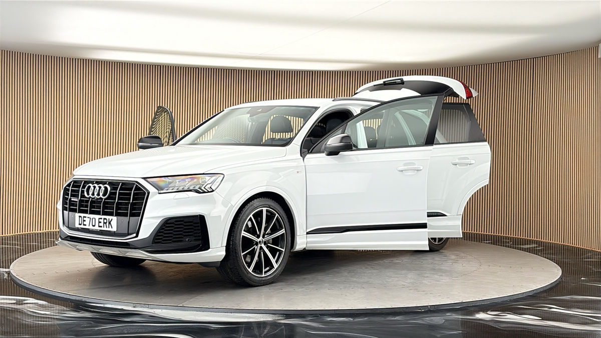 More views of Audi Q7