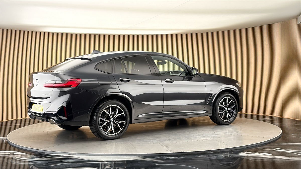 More views of BMW X4