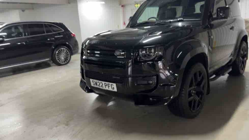 More views of Land Rover Defender 90