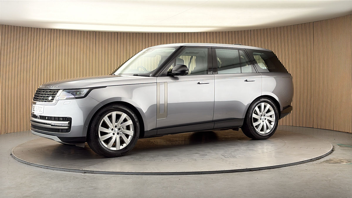 More views of Land Rover Range Rover