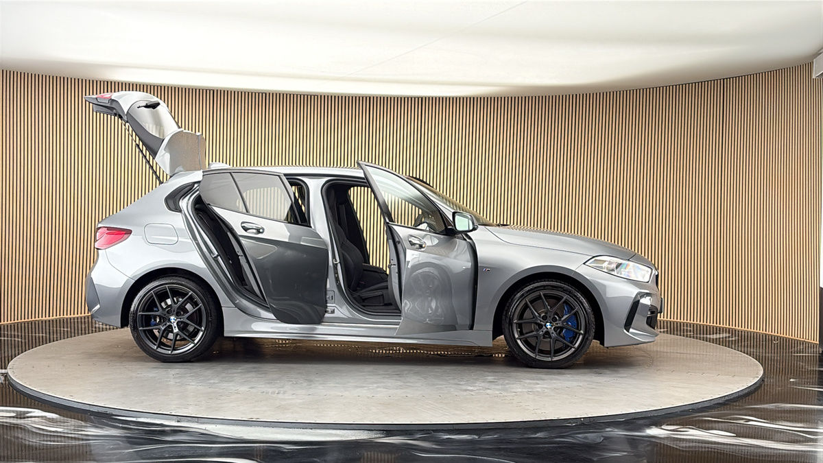 More views of BMW 1 Series