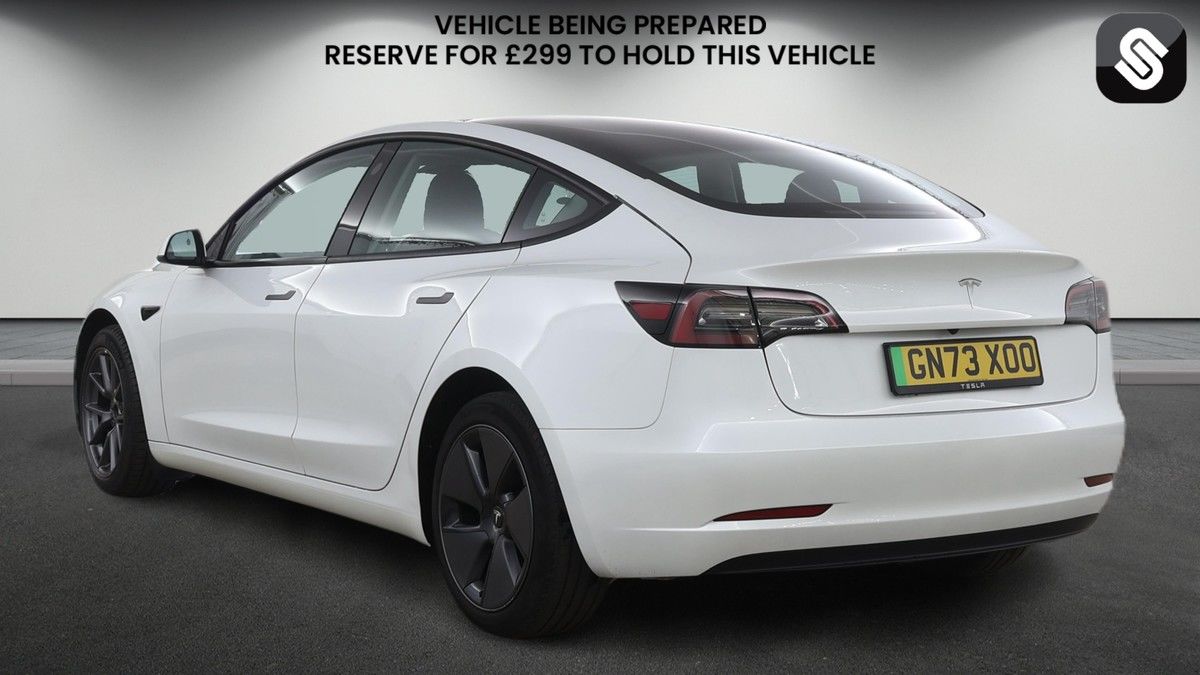 Tesla Model 3 Image 3