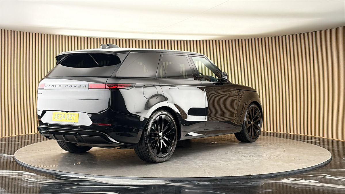 More views of Land Rover Range Rover Sport