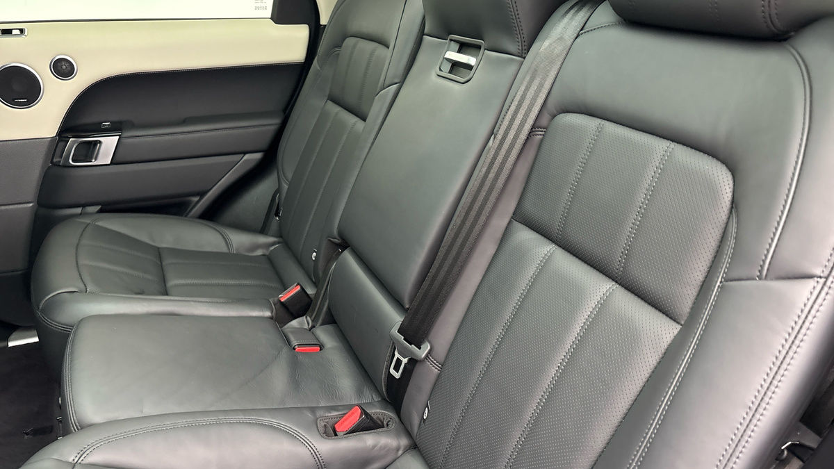 Land Rover Range Rover Sport Image 8