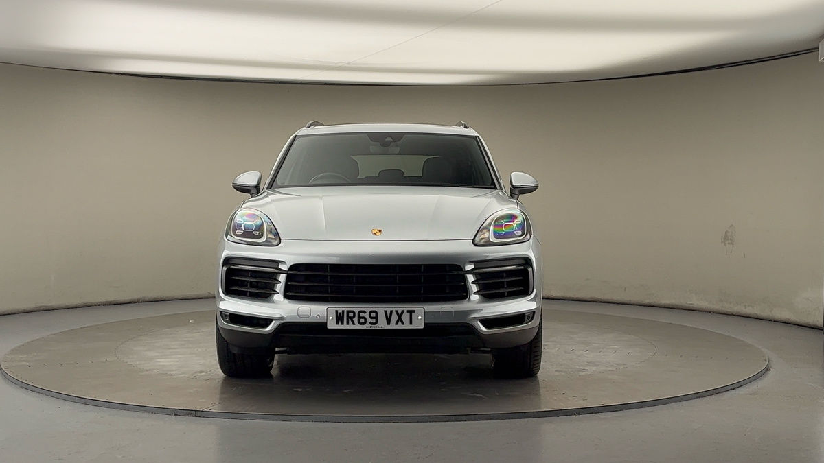 Porsche Cayenne Image 3
