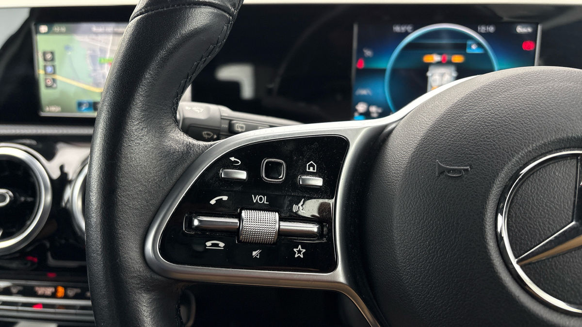 Mercedes-Benz A Class Image 13