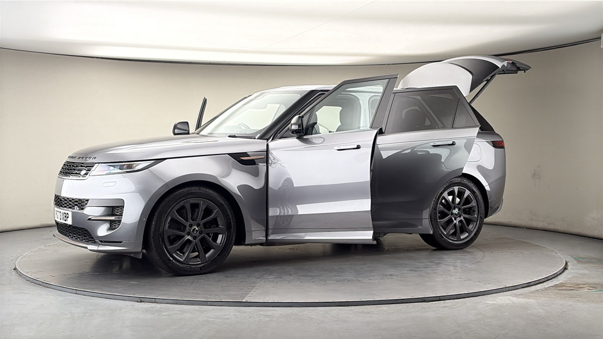 More views of Land Rover Range Rover Sport