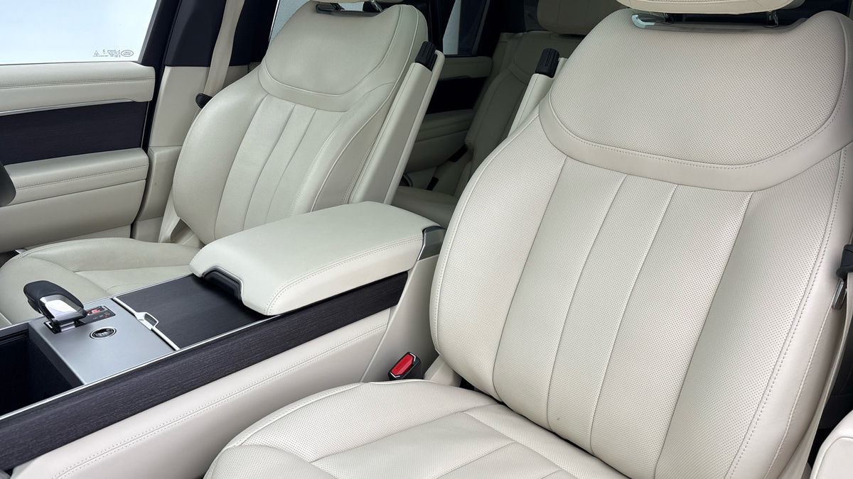 Land Rover Range Rover Image 7