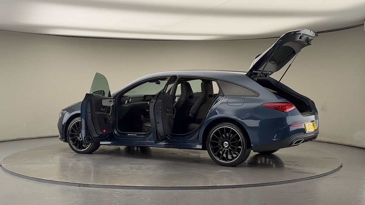 More views of Mercedes-Benz CLA