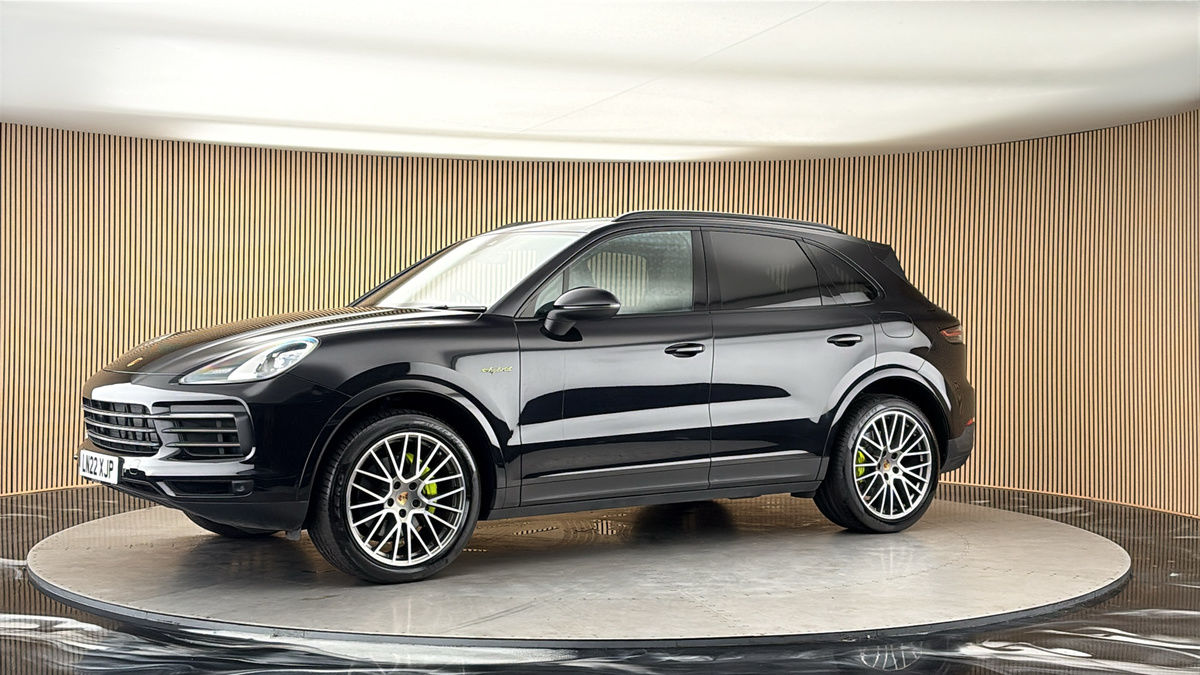 More views of Porsche Cayenne