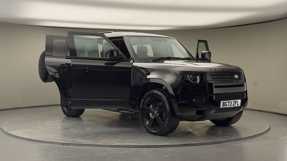 More views of Land Rover Defender 110