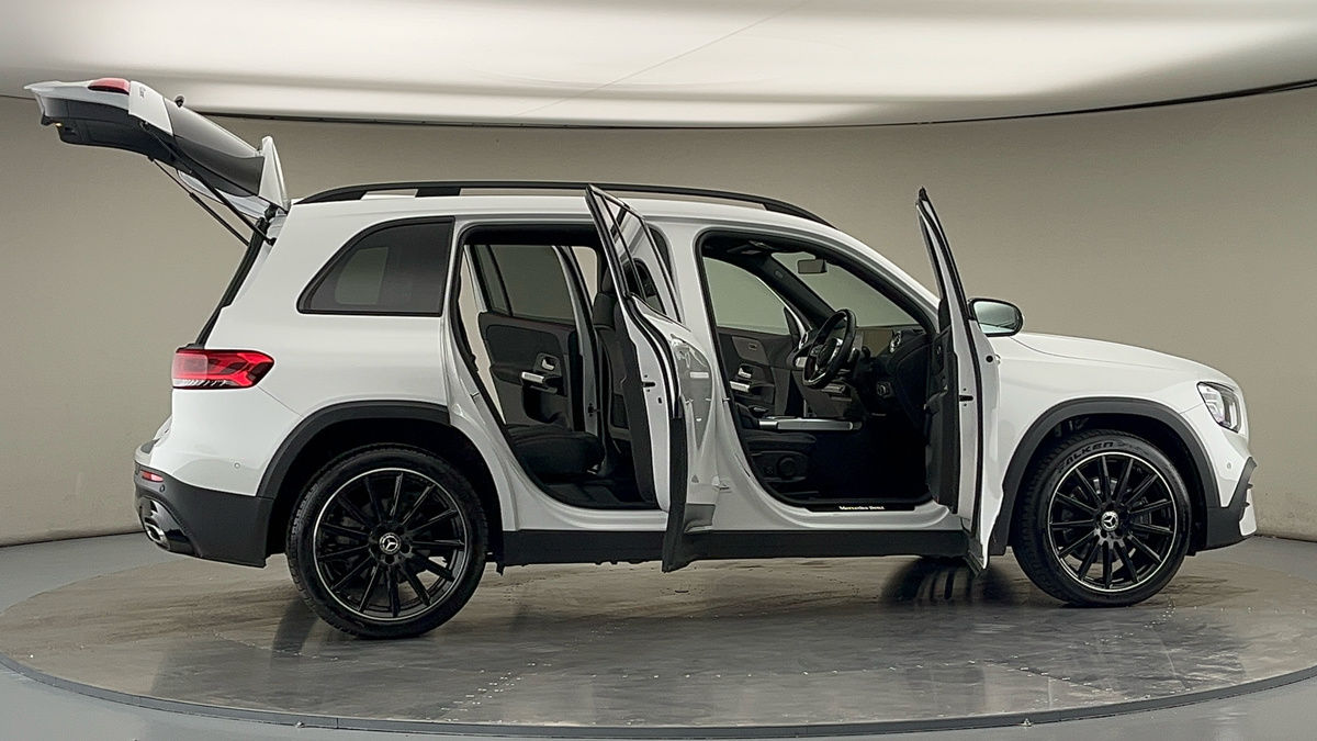 More views of Mercedes-Benz GLB