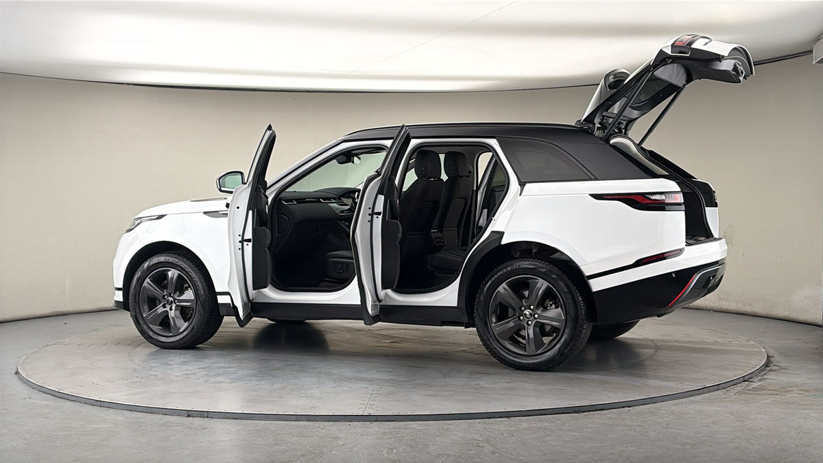 More views of Land Rover Range Rover Velar