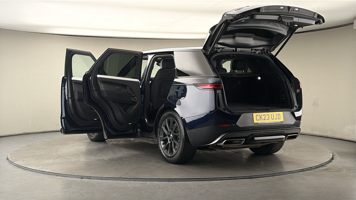 Land Rover Range Rover Sport Image 23