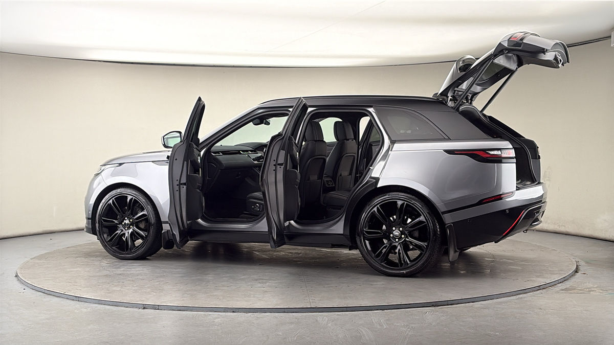 More views of Land Rover Range Rover Velar