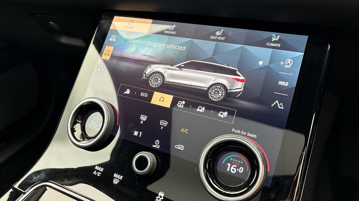 Land Rover Range Rover Velar Image 26