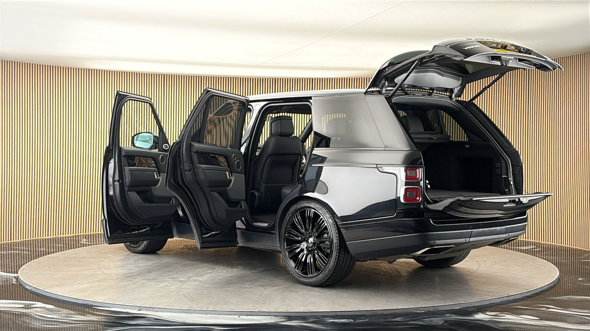 More views of Land Rover Range Rover