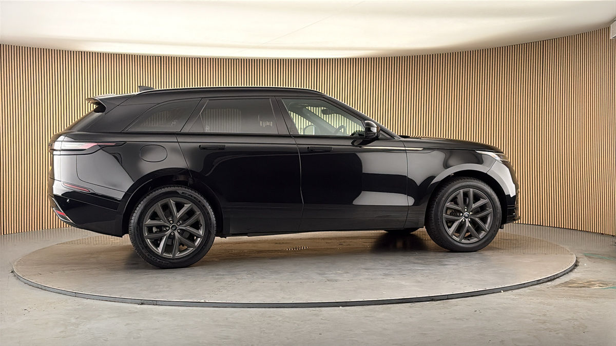 More views of Land Rover Range Rover Velar