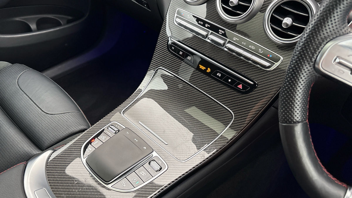 Mercedes-Benz GLC Image 18