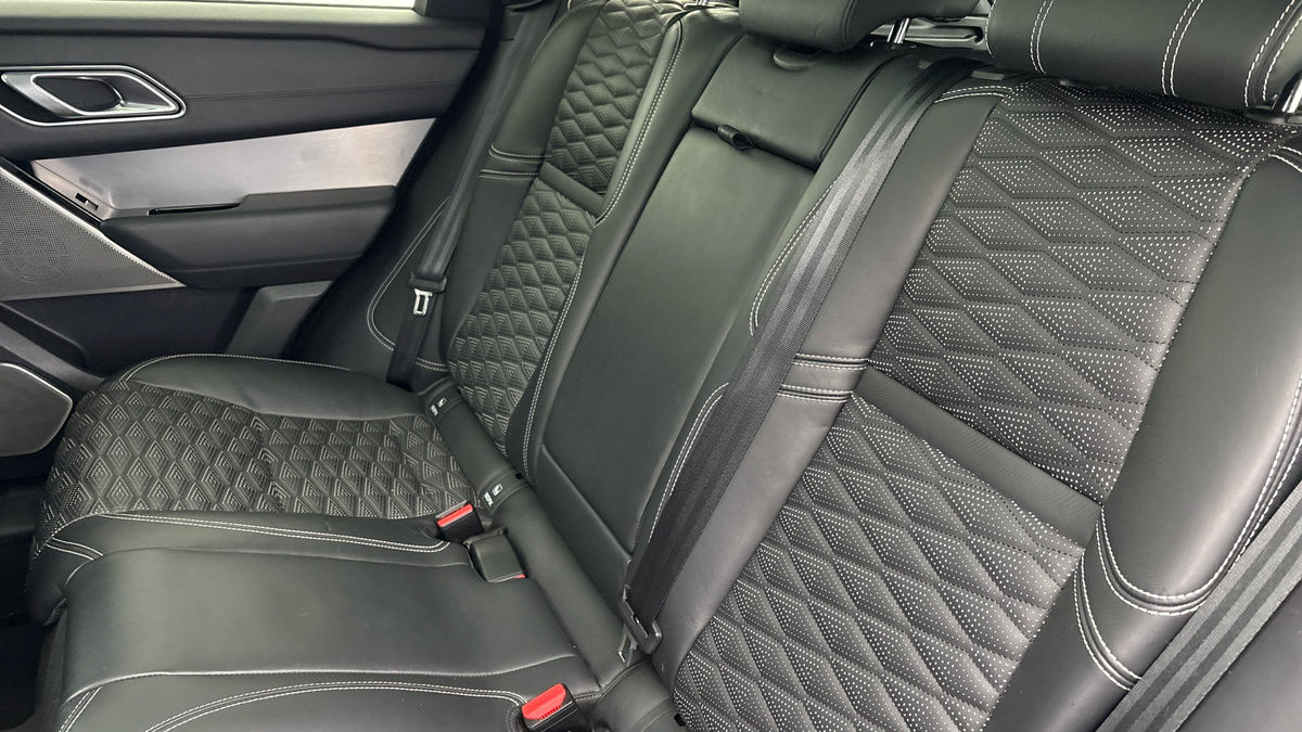 Land Rover Range Rover Velar Image 8