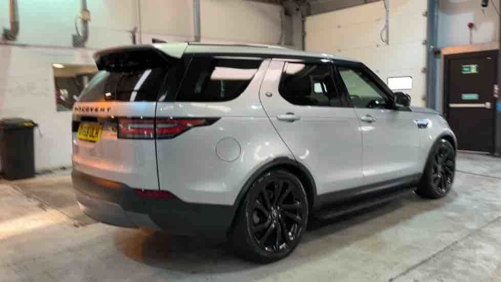 More views of Land Rover Discovery