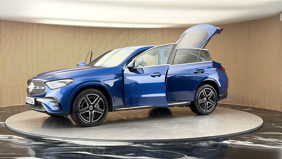 More views of Mercedes-Benz GLC