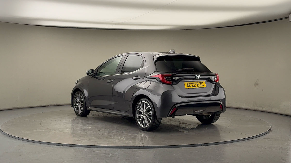 Toyota Yaris Image 2