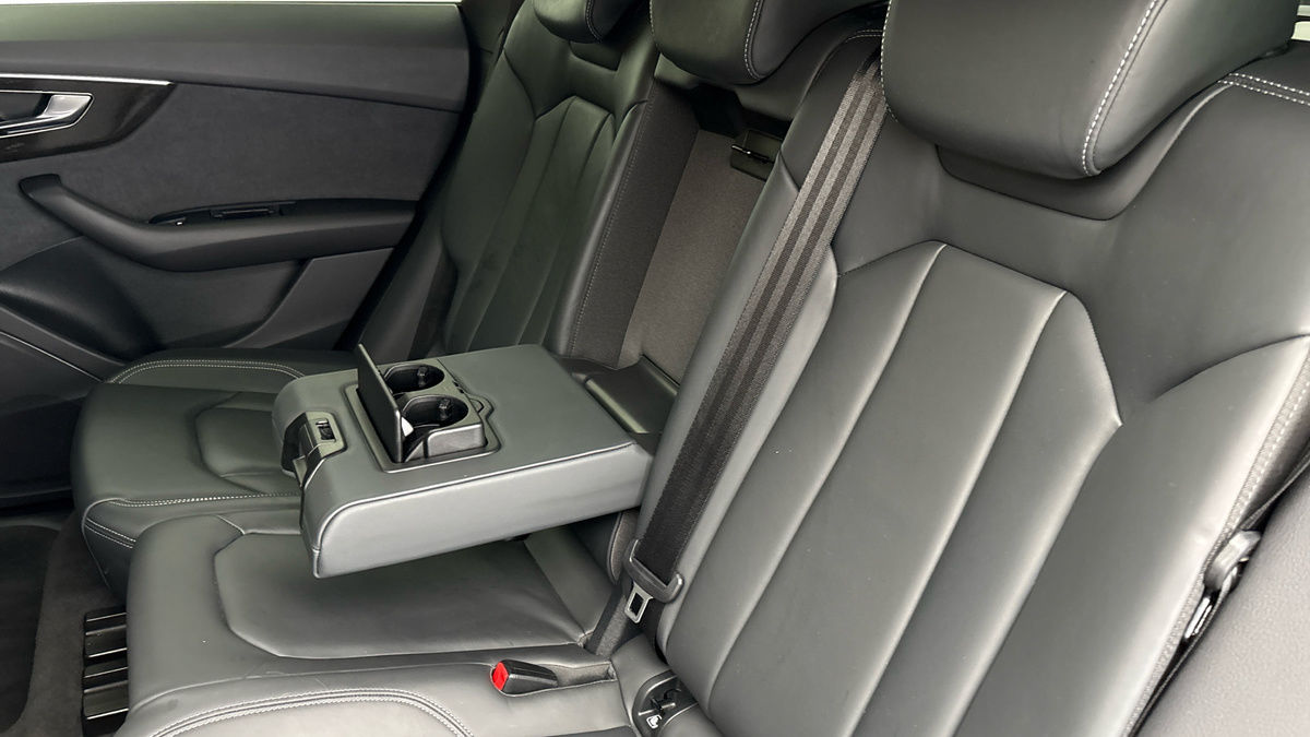 Audi Q8 Image 9