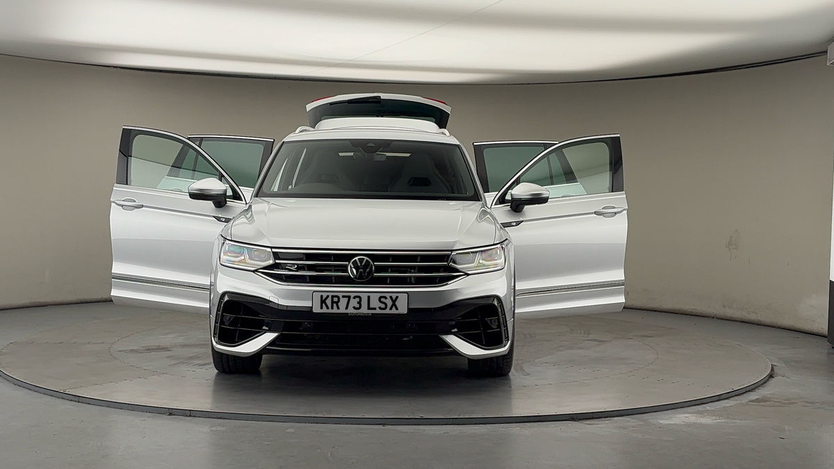 More views of Volkswagen Tiguan