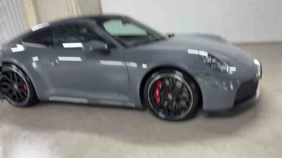 More views of Porsche 911