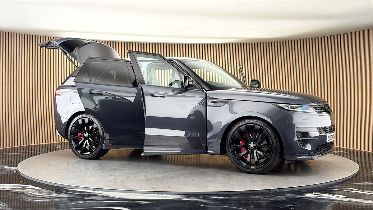 More views of Land Rover Range Rover Sport
