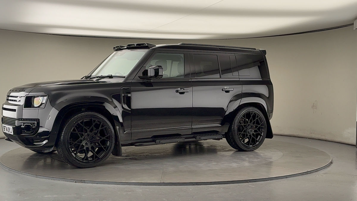 More views of Land Rover Defender 110