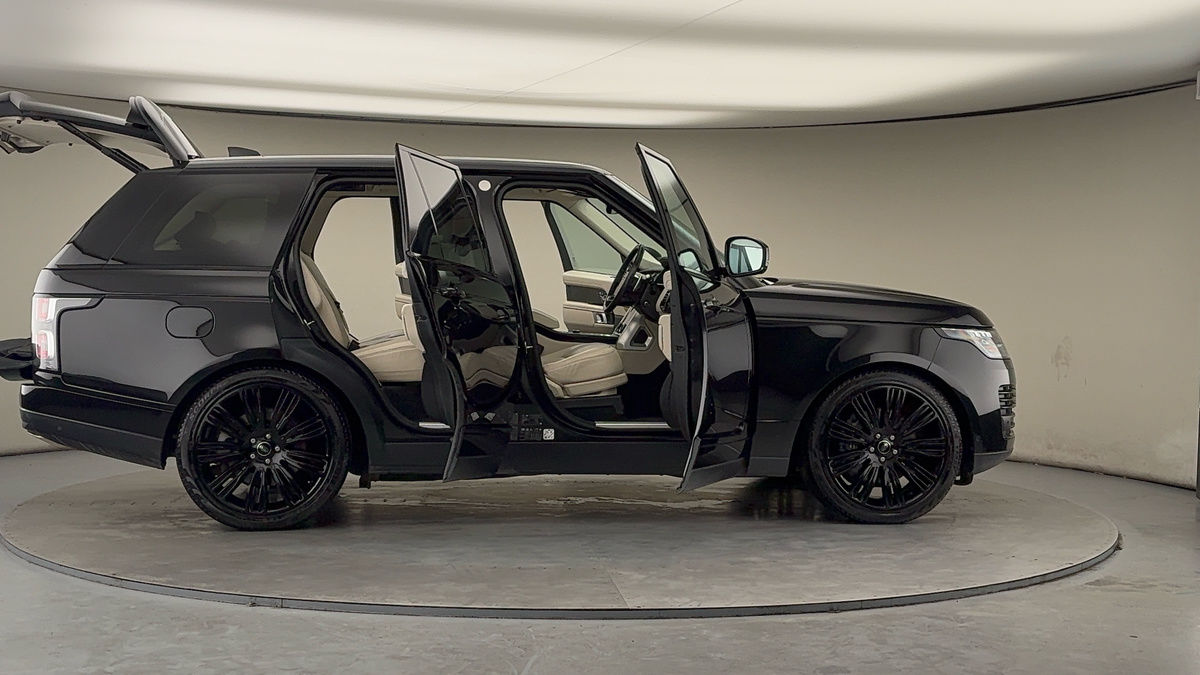 More views of Land Rover Range Rover