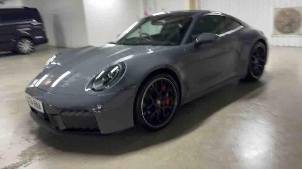 More views of Porsche 911